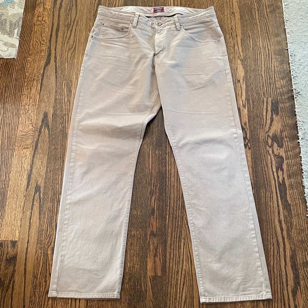 UNTUCKit Relaxed Fit Pants